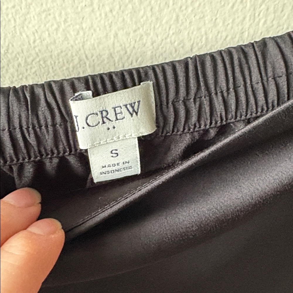 J. Crew Women’s Black Satin Midi Skirt Size Small - Picture 2 of 3